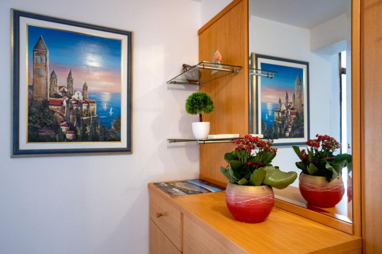 Apartments Lazaric Lopar Ngoại thất bức ảnh
